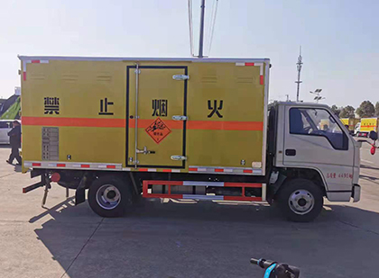 莱阳爆破器材运输车工人安全操作规范与智能技术保障